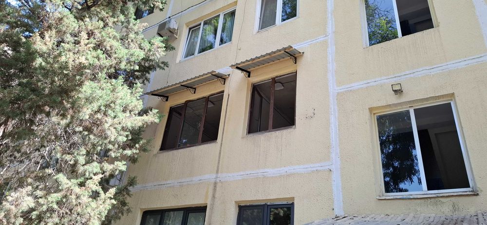 решетка. Замок Защита от выпадение козырек