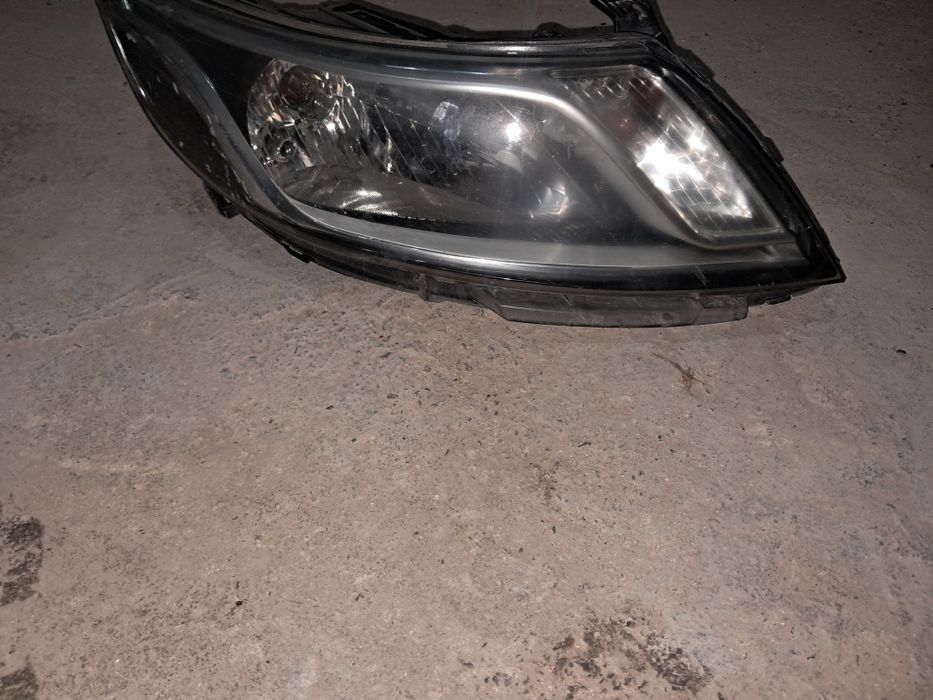 Фары на Киа Рио. 2013 год.