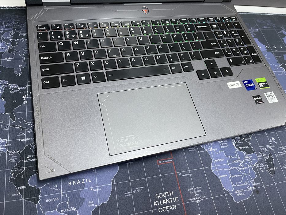 Игровой ThundeRobot 911 16