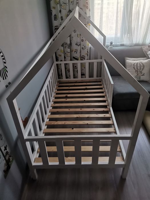 Детско легло Къщичка