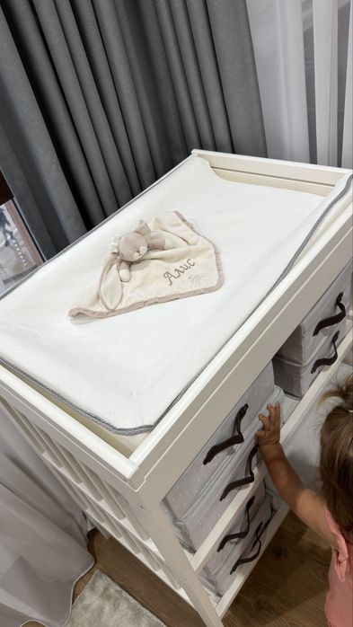 IKEA GULLIVER маса за повиване, бяла, 82x54x93 см, максимален капацитет 11 кг