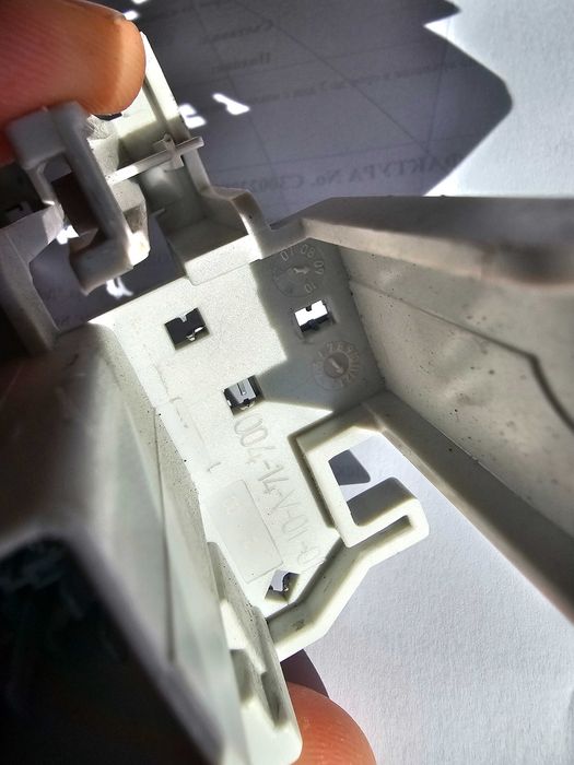 Платка за стоп Ford Fiesta oe:1513113