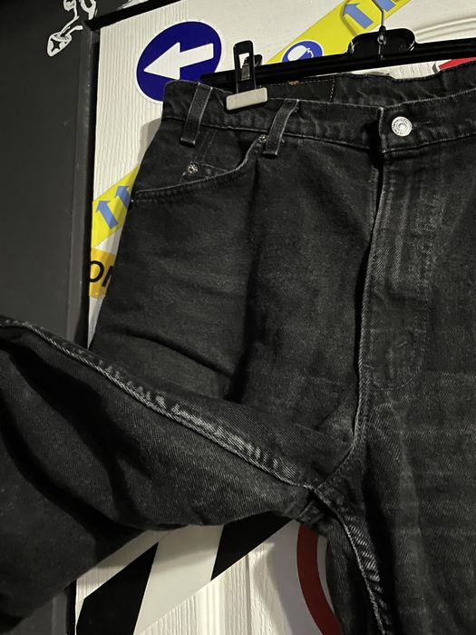 Levi’s black jeans