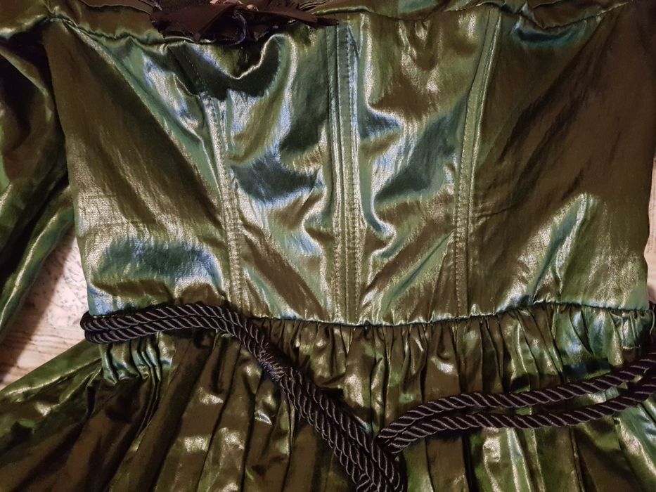 Дамска тъмнозелена рокля размер S