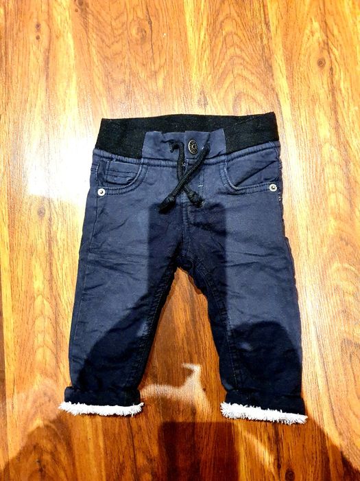 Два броя блузи+панталон за бебе момче 6-9м.-15лв.за всичко