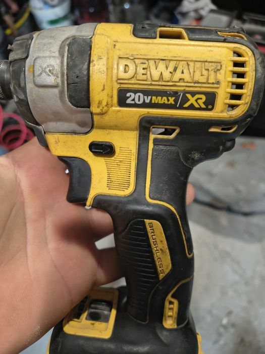DeWalt 887  20 v USA