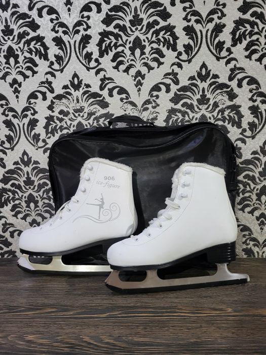 Коньки 37 размер,тёплые