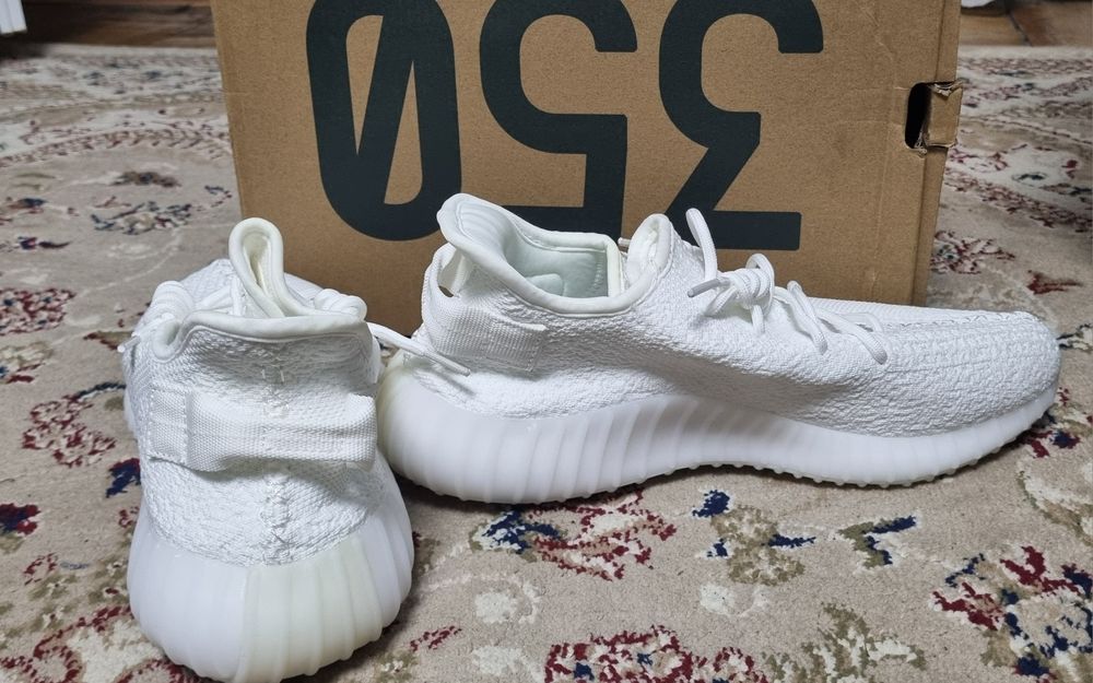 Yeesy boost 350 albi