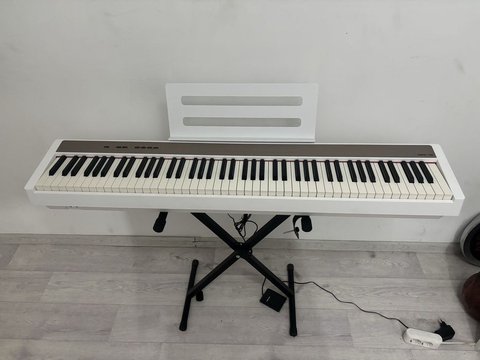 Пианино NUX NPK 10