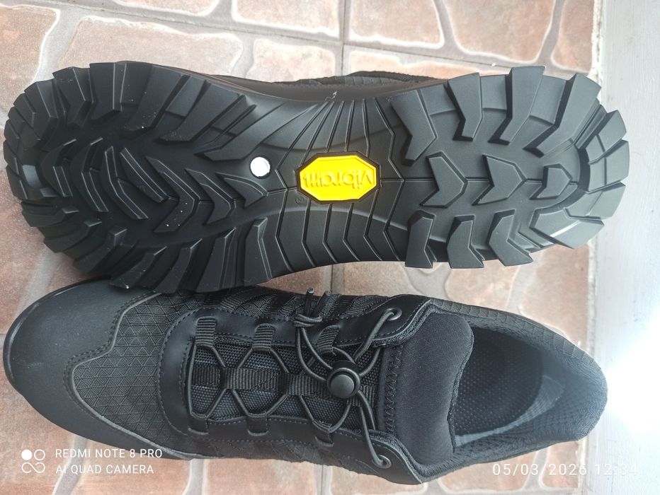 Papuci tactici Vibram mărimea 45