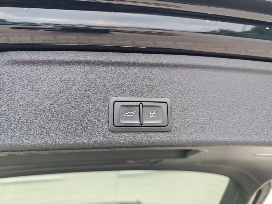 Audi A4 S-line 2.0tdi 190cp VirtualCokpit  ACC