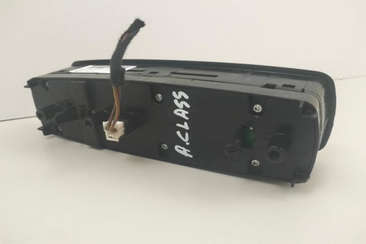 Panou butoane geam A1698206910 Mercedes-Benz A-Class W169