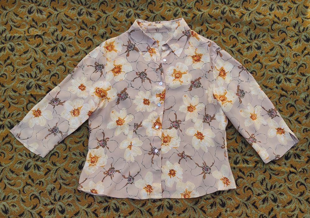 Женские кофточки - офисные.