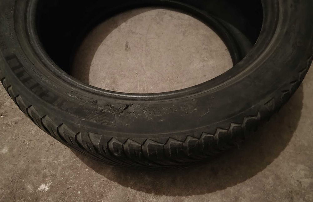 Всесезонни гуми Michelin Crossclimate2. 235/45 R18 DOT4021