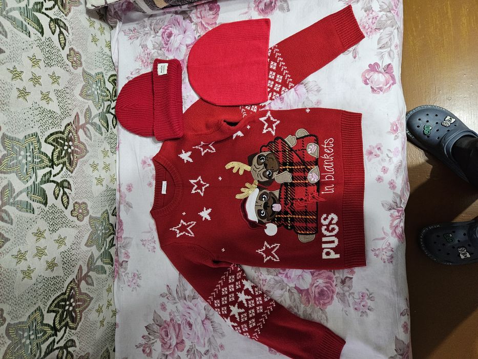 Свитер, безрукавка, по 2000.