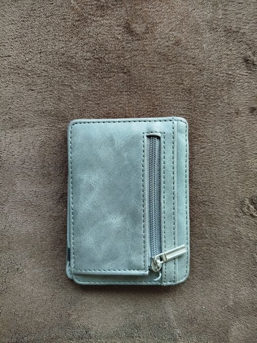 RFID защитени портфейли