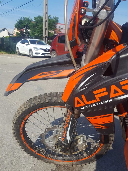 Cross Alfarad A8 300cc