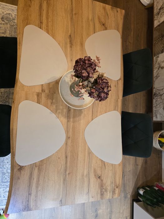 Masa dining extensibila