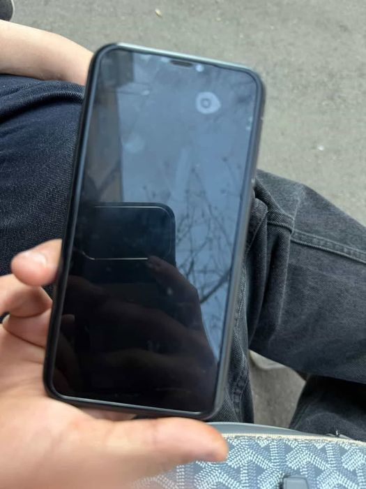 IPhone 11 ( с коробкой)