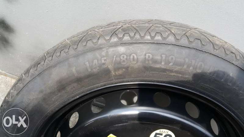 резервна гума патерица 19 и 20 цола за ауди А8 4H след 2010 година