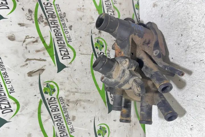 Carcasa termostat Volkswagen VW Polo 1999 1.0 MT (50 hp)