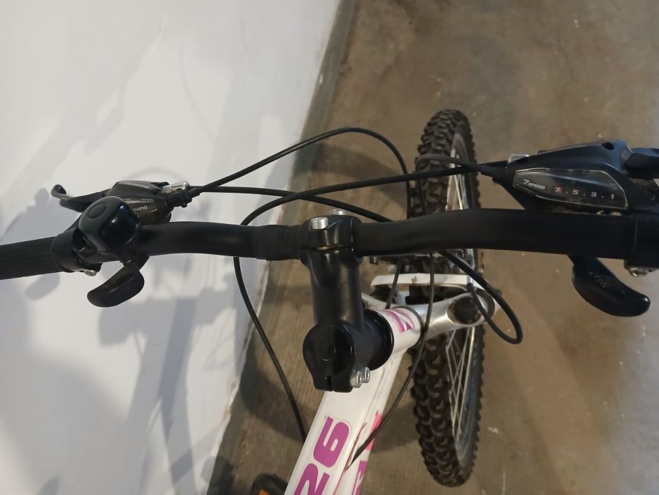 Vand bicicleta pe 26 dama