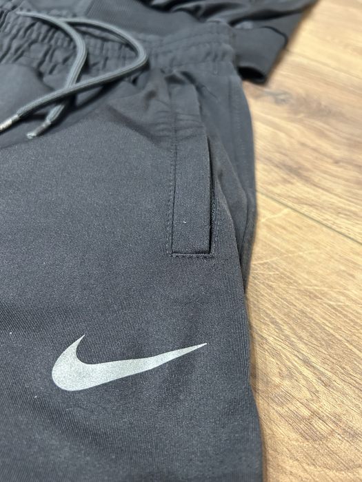 Анцуг nike dri fit