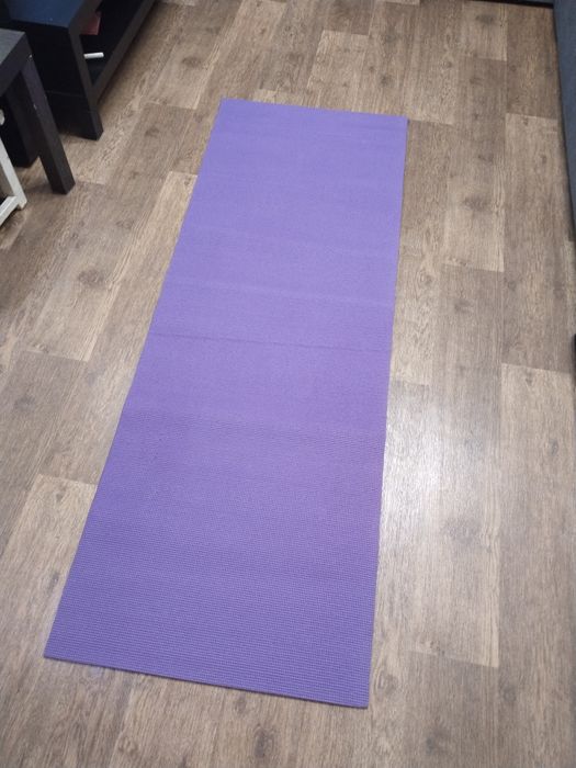 Продам степ платформу+коврик для йоги.