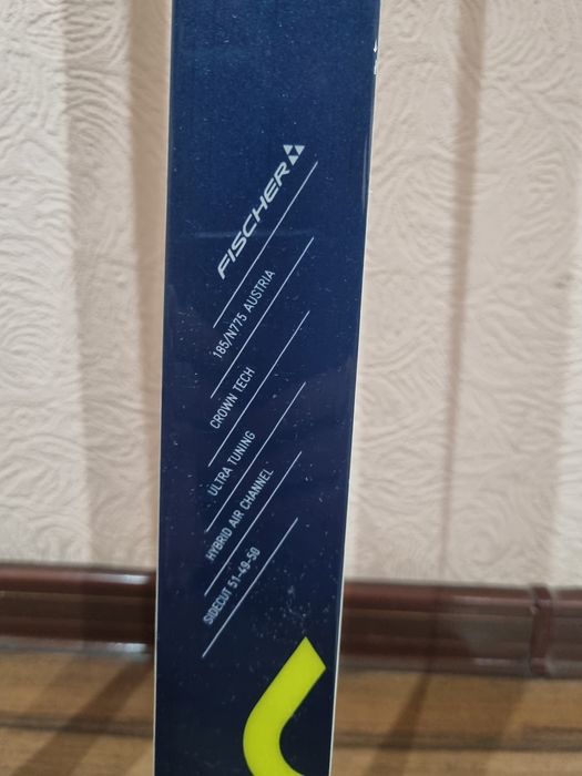 Продаю комплект лыж "Fischer RIDGE CROWN" с палками и чехлом"Salomon"
