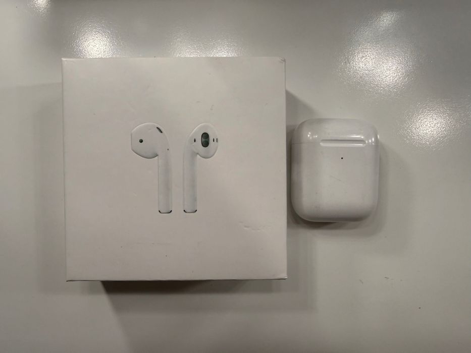 vând Airpods 2, cutie și cablu inclus