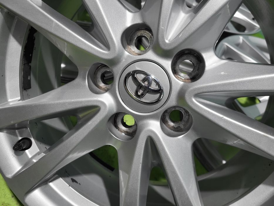 17 5x114.3 Toyota лети джанти 5х114.3 тойота