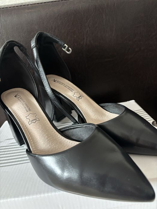 Продам женские туфли