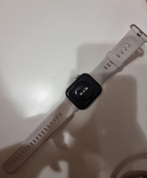 Продам Huawei fit 4