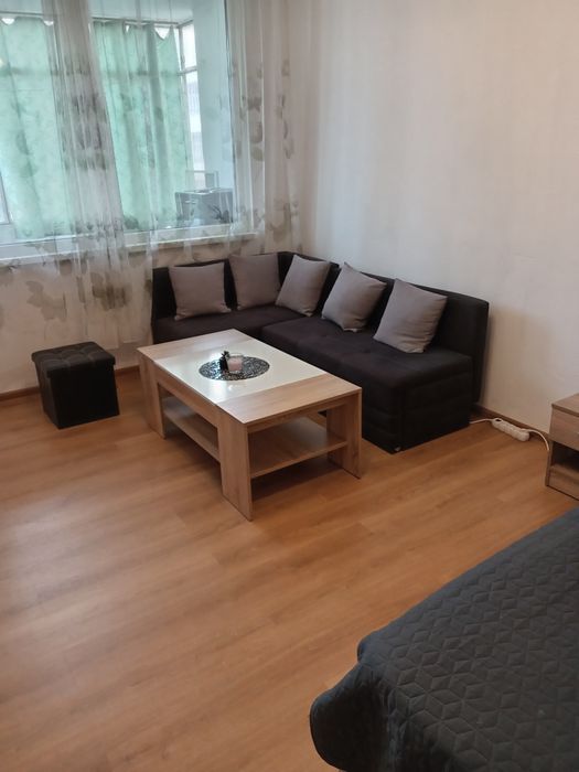 Продавам гарсониера