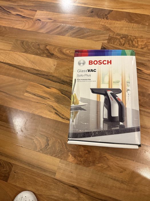 Стъклочистачка BOSCH GlassVac Plus Solo