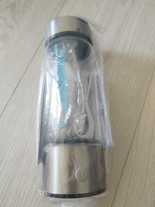 Бутылка - генератор водорода.