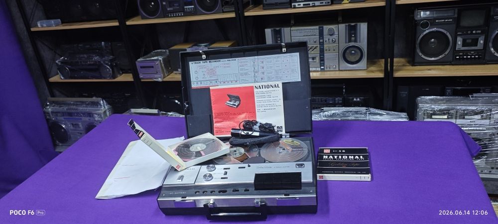 Магнитофон National RQ-194S, чемодан. Soundboox