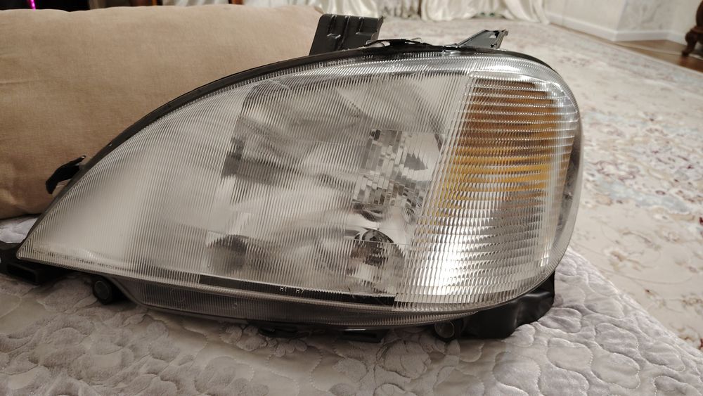Фара мерседес ML