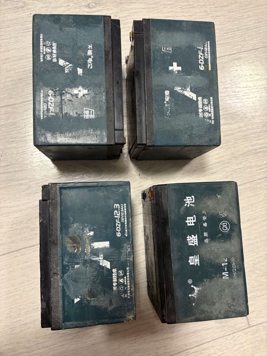 Аккумуляторы 6-DZF-12, 12V 12Ah