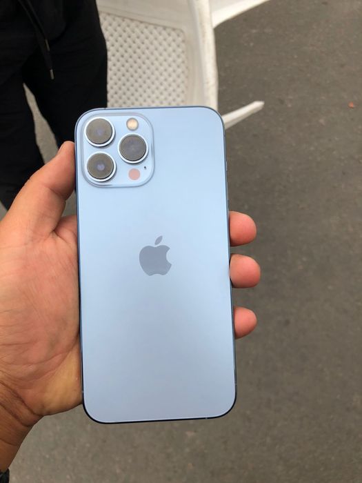 Айфон 13 про.  Макс