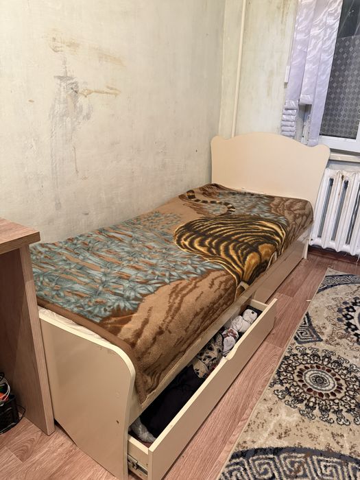 Кровать односпальный
