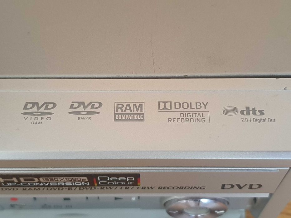 Panasonic DMR-EZ48 VHS-DVD recorder HDMI 1080/HD