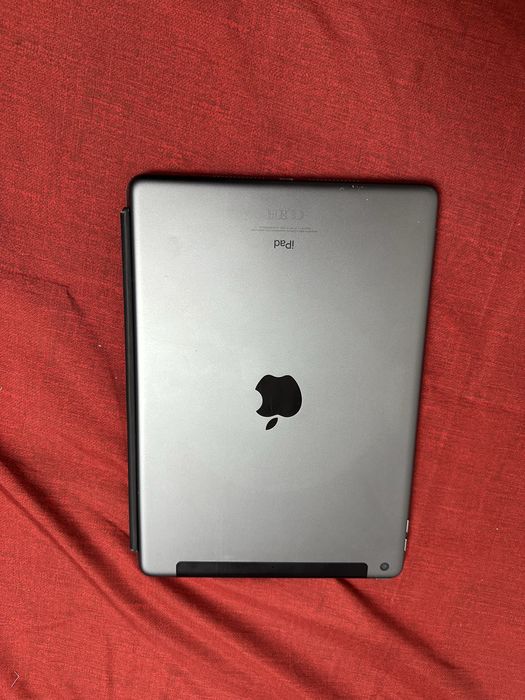 Apple ipad 9 /tastatura apple/ fullbox