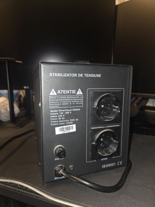 Stabilizator de tensiune SilverCloud, 2000VA, 1200W