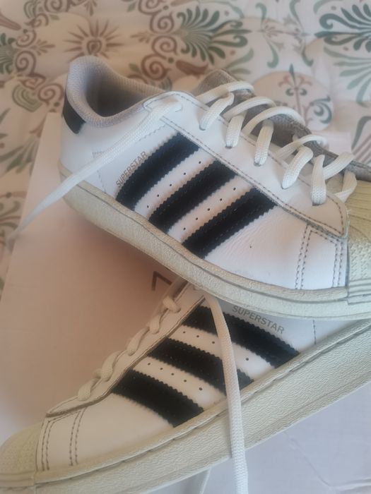 Детски маратонки от естествена кожа - ADIDAS