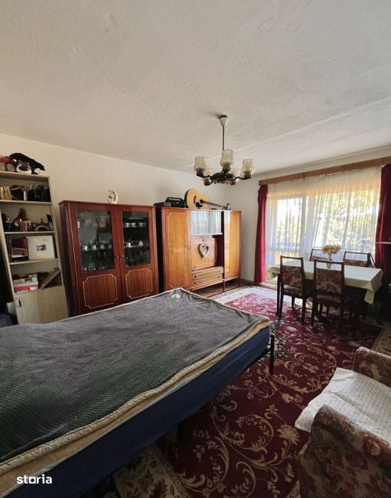 Apartament 3 camere decomandat, 2 bai, 75 mp, 2 parcari, zona Garii