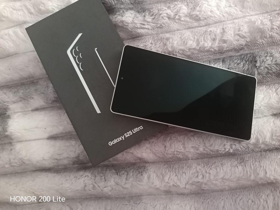 НОВ! Самсунг с25 ултра 512гб/Samsung S25 ULTRA 512GB