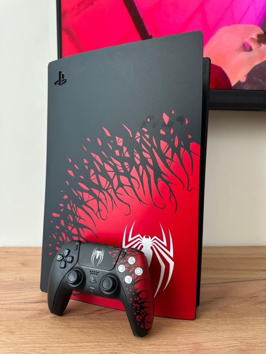 Продам playstation 5 limited edition +2 игры и сумка