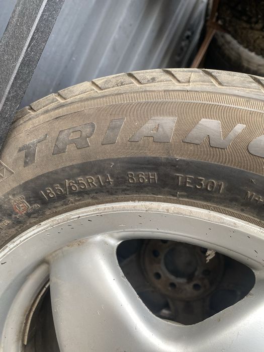 Продам диски с резиной 185/65R14