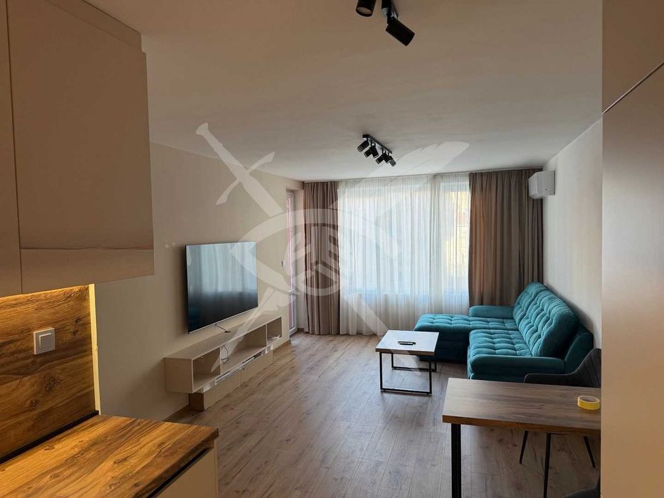 Дава се под наем Двустаен апартамент в София, Център - 71 кв.м за 850 € - Снимка #2